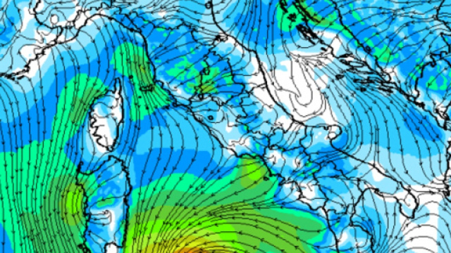 Medicane in formazione nel Tirreno