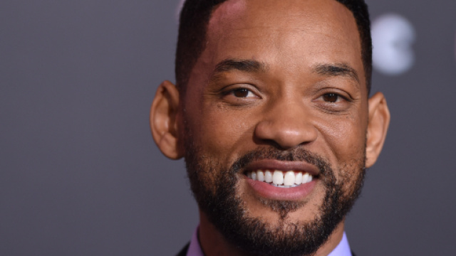 Will Smith compie 50 anni e si regala un 'tuffo' dall'elicottero (VIDEO)