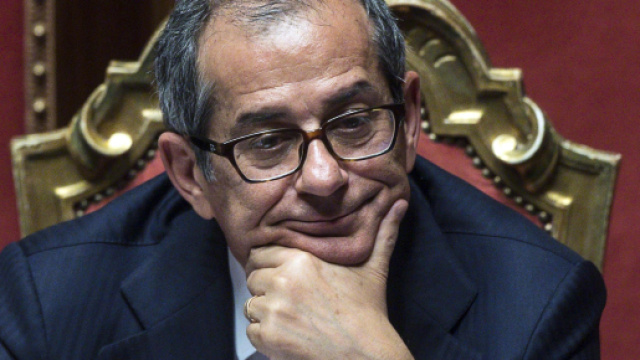 Il ministro all'Economia Tria mette i paletti al governo