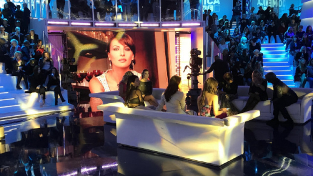 Barbara D'Urso sfida la Venier