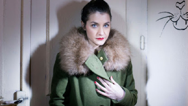 L'artista francese Deborah de Robertis