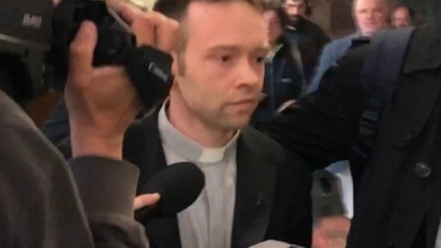 L'ex parroco Mauro Galli &egrave; stato condannato per abusi sessuali su un 15enne