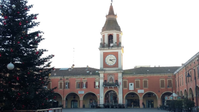 Sassuolo, uccide l'anziana madre e poi si getta da un ponte