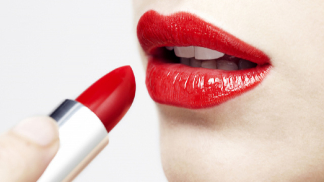 Rossetto per perdere peso senza sforzi, i medici dicono no.