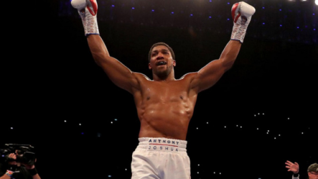 Anthony Joshua si conferma campione del mondo dei pesi massimi