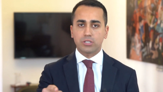 Luigi Di Maio intervistato da Il Fatto Quotidiano ha parlato di abbassamento delle tasse e aumento delle pensioni minime - ilblogdellestelle.it