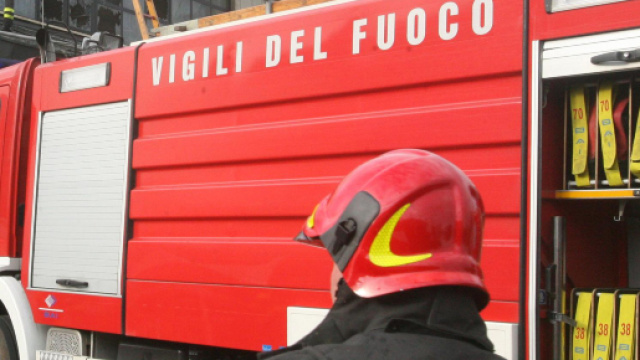 Incendio alla Sanac Massa, grave operaio - virgilio.it