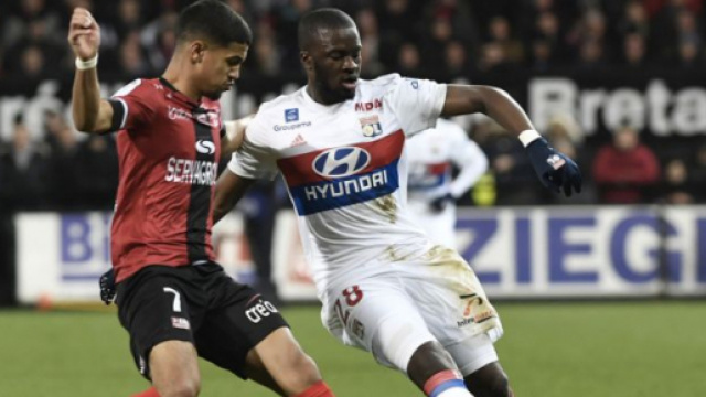 Tanguy Ndomb&eacute;l&eacute; avec l'Olympique Lyonnais