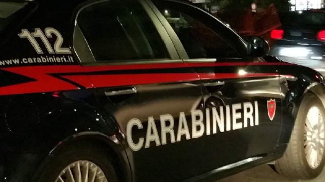 Brindisi, 23enne spara con il fucile al vicino di casa dopo una lite: arrestato