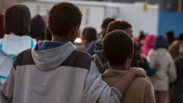 Frosinone: denunciati tre studenti per raid razzisti contro i migranti