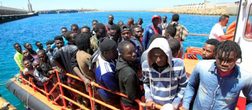 Los bulos sobre inmigraci&oacute;n que inundan las redes