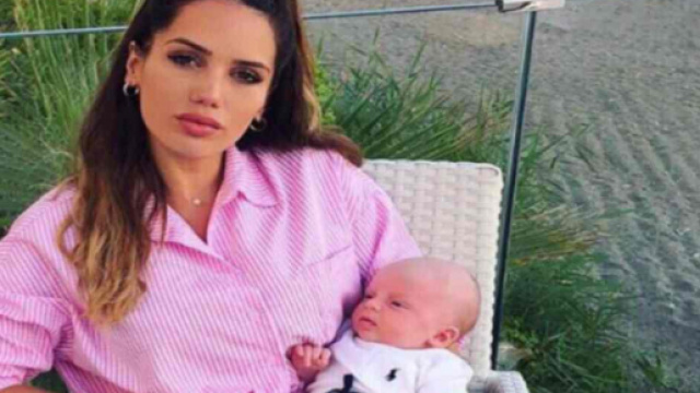 Manon Marsault se confie sur son deuxi&egrave;me b&eacute;b&eacute;, Carla et Julien et Los Angeles.