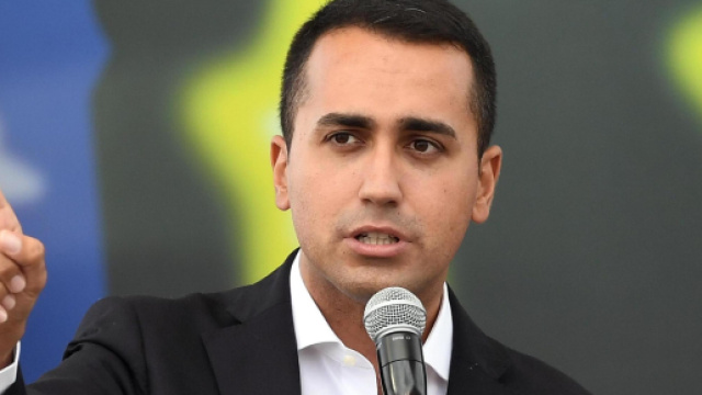Per il reddito di cittadinanza Di Maio spinge per l'inserimento in Legge di Bilancio e per il suo via nel 2019