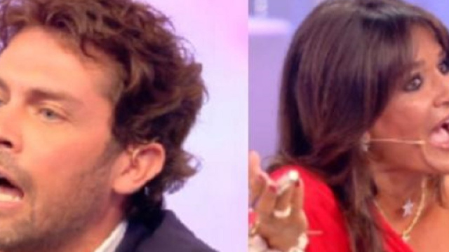 Barbara D'Urso contro Aida Nizar: "chiedi scusa a Tonon"