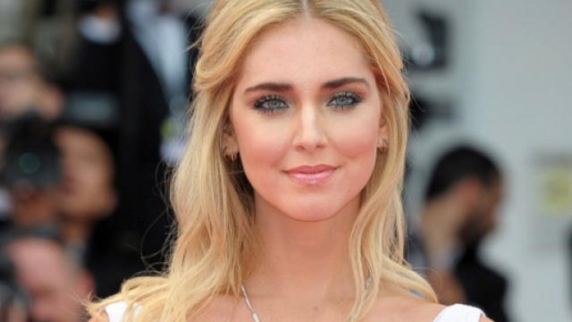 Chiara Ferragni contro chi la invita a rifarsi il seno: 'Messaggio pessimo'.
