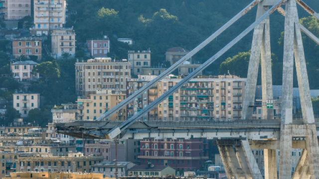 Genova, sale a 20 il numero degli indagati per il crollo del ponte Morandi