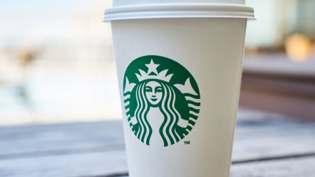 Starbucks apre a Milano (Ph.Pixabay - Engin_Akyurt)