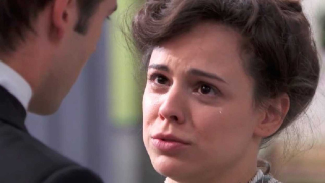 Una Vita: Adela affetta da disturbo bipolare conquista Simon