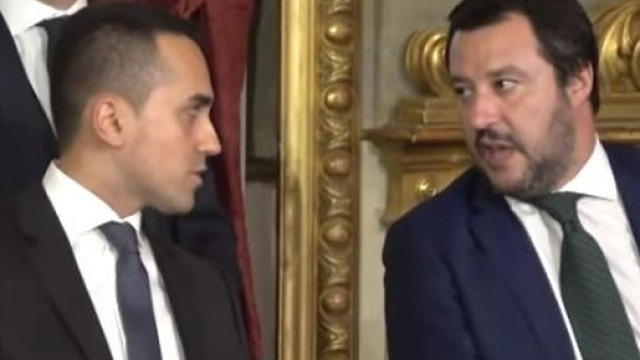 Salvini e Di Maio puntano su Reddito di Cittadinanza, Flat Tax e Quota 100