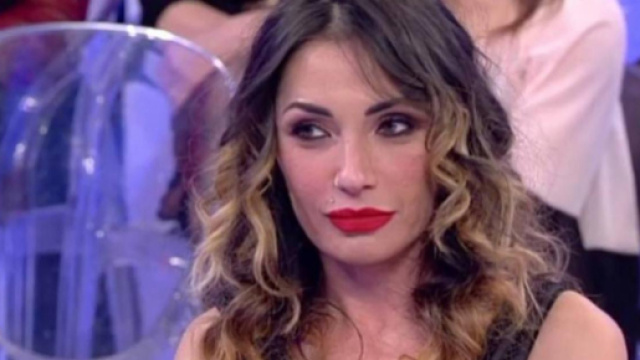 Uomini e Donne Trono Over: Ida Platano scoppia a piangere in studio.