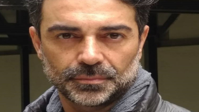 Intervista a Fabrizio Romagnoli: dalla sua passione per la recitazione ai prossimi progetti.