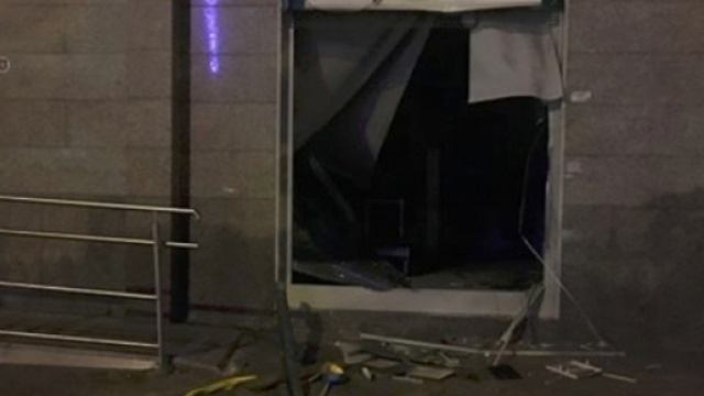 Bomba carta in banca tra i petardi: primo furto dell&rsquo;anno nel Napoletano - Il Mattino