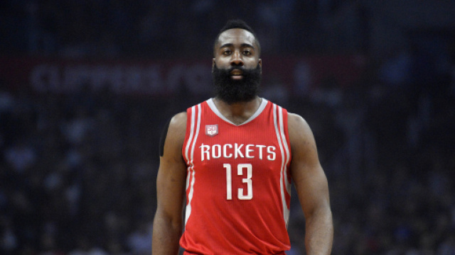 James Harden a encore r&eacute;gal&eacute; cette nuit en NBA