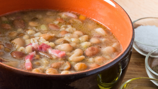 L'olio extra vergine d'oliva protagonista del menu di Natale e ... - teatronaturale.it