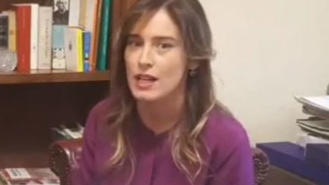 Maria Elena Boschi vuole vederci chiaro sul salvataggio di Banca Etruria
