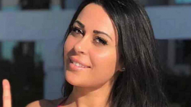 Shanna s'offre des injections de botox le jour de son anniversaire.