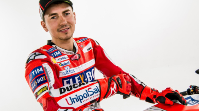 MotoGp, Domenicali scarica Jorge Lorenzo: 'Senza di lui vige pi&ugrave; armonia e rispetto'