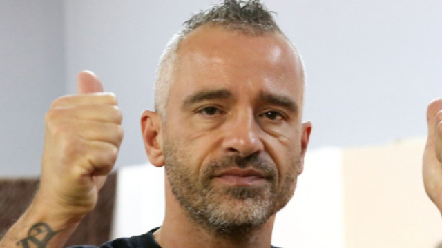 Eros Ramazzotti foto a luci rosse