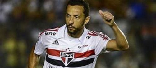 Mesmo com proximidade de Ganso, Nen&ecirc; permanece no radar do Fluminense (Foto: Globoesporte)