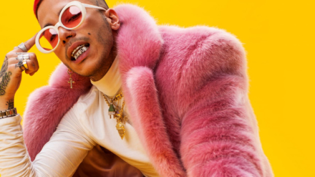 Sfera Ebbasta &egrave; indagato dalla Procura di Pescara per induzione all'uso di stupefacenti