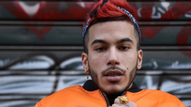 Sfera Ebbasta indagato per istigazione all'uso di droga