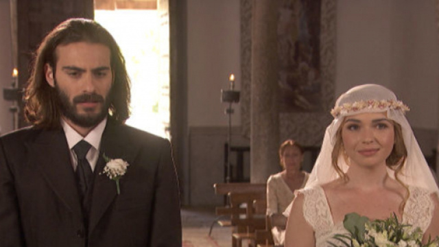 Trame Il Segreto: Isaac sposa Antolina con la morte nel cuore