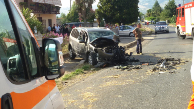 Incidente stradale mortale nel casertano: 24enne muore sul colpo