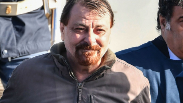 Cesare Battisti dal carcere: 'Ormai &egrave; tutto finito, ora sono cambiato, sono malato'
