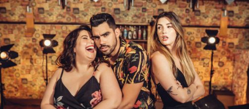 'Jenifer' est&aacute; entre as m&uacute;sicas mais tocadas do momento. (Divulga&ccedil;&atilde;o)