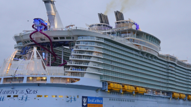 Haiti, ragazzo precipita dall'ottavo piano della nave da crociera Harmoy of the Seas: morto