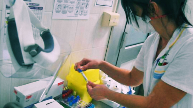 Il 23enne di Ittiri &egrave; stato colpito da meningite fulminante.