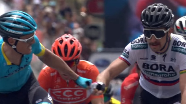 Sanchez e Sagan, i complimenti dopo il traguardo della terza tappa del Tour Down Under