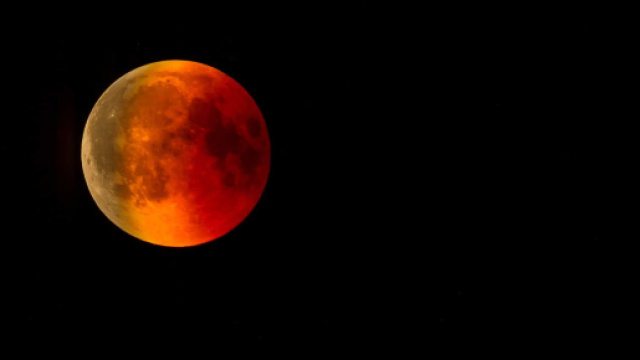 Eclissi di luna 21 gennaio 2019