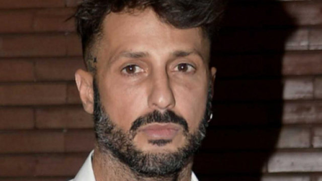 Fabrizio Corona ammette di aver iniziato un nuovo flirt, ma non fa il nome di lei