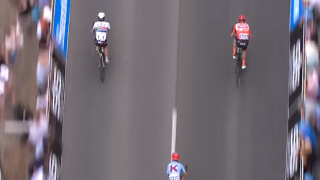 La volata tra Impey e Bevin nella quarta tappa del Tour Down Under