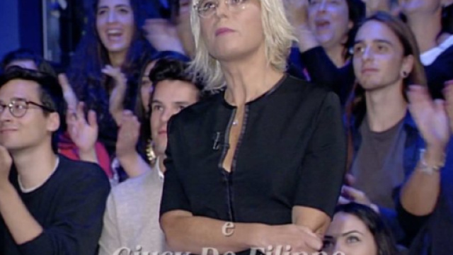 C'&egrave; Posta Per Te, ragazza lesbica ripudiata dai genitori