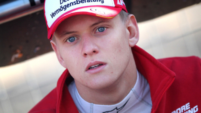 Mick Schumacher: &egrave; ufficiale il suo approdo in Ferrari Driver Academy - metronews.it