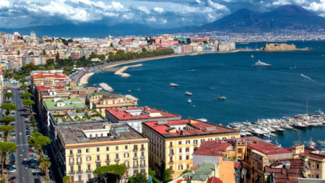 Napoli, muore a 36 anni per un 'mal di pancia', Anna doveva sposarsi a settembre
