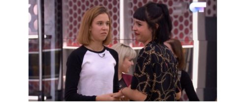 Elena Lacunza visitando a su hermana en la academia de Operaci&oacute;n Triunfo