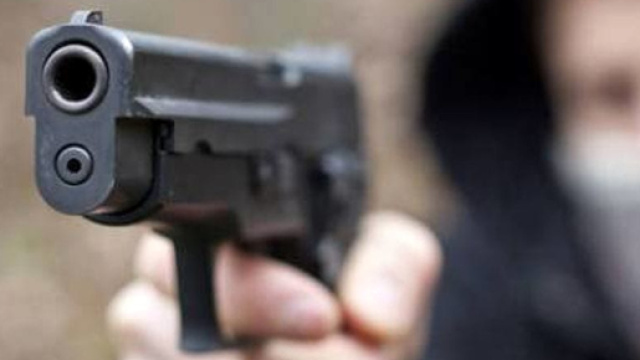 Tentano rapina in un ristorante la notte di Capodanno: i malviventi rischiano linciaggio